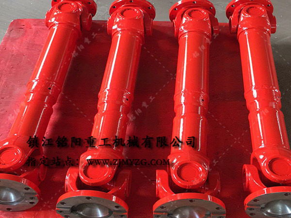 新式整體叉頭式萬(wàn)向聯(lián)軸器是冶金、軋鋼等機(jī)械設(shè)備的優(yōu)選傳動(dòng)件-萬(wàn)向聯(lián)軸器